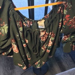 Women’s floral top